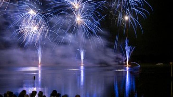 eu d'Artifice Spectacle Pyrotechnique Parc du Golfe Larmor-Gwened 