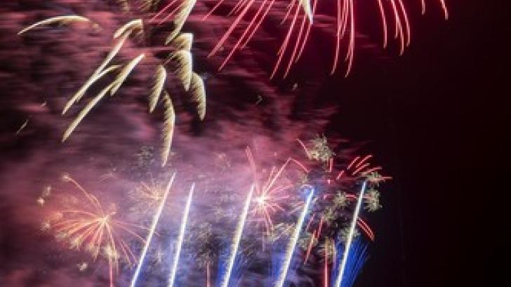 eu d'Artifice Spectacle Pyrotechnique Parc du Golfe Larmor-Gwened 